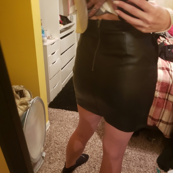 Leather Skirt - Picture 2 of 4